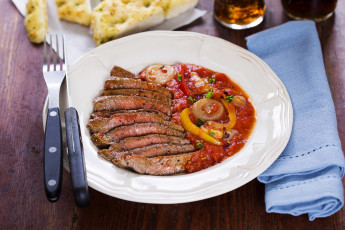 Картинка еда мясные блюда лечо мясо