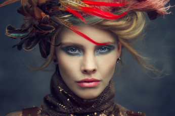 Картинка девушки -unsort+ лица +портреты портрет взгляд макияж перья лицо девушка