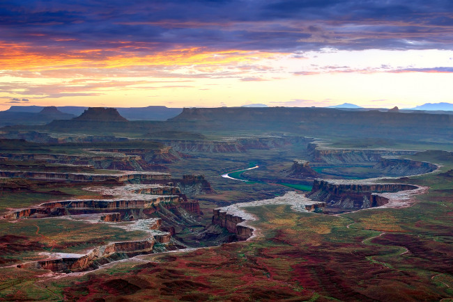 Обои картинки фото природа, горы, облака, скалы, небо, вечер, моаб, закат, каньонлендс, парк, национальный, осень, сентябрь, штат, юта, сша