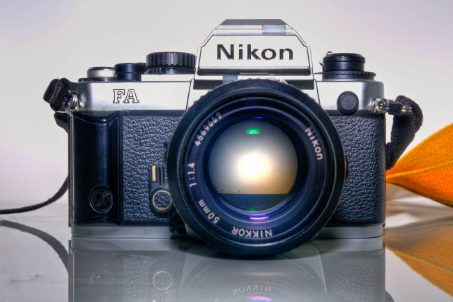 Обои картинки фото бренды, nikon, фотокамера