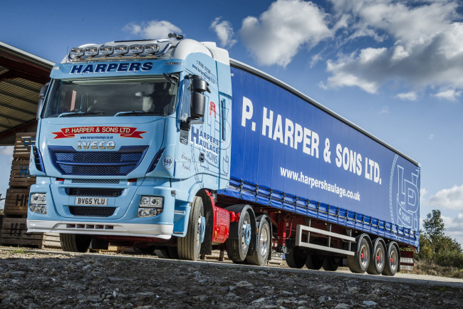 Обои картинки фото автомобили, iveco, hi-way, 460, uk-spec, stralis