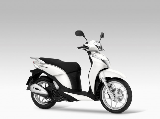 Обои картинки фото мотоциклы, мотороллеры, honda