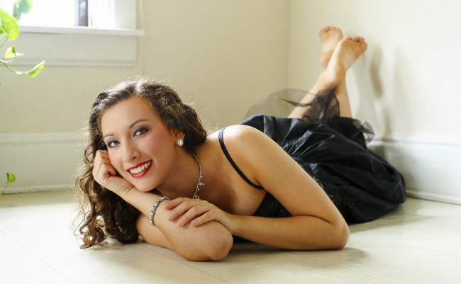 Обои картинки фото девушки, -unsort , брюнетки,  шатенки