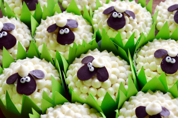 Картинка еда пирожные +кексы +печенье капкейки кексы