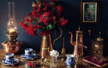 Картинка еда натюрморт лампа кофемолка калина сахар