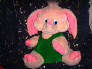 Картинка слон большой плюшевый самец разное игрушки