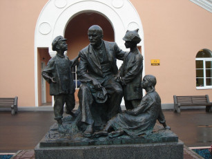 Картинка города памятники скульптуры арт объекты