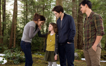 Картинка кино+фильмы the+twilight+saga +breaking+dawn+part+2 bella edward renesmee