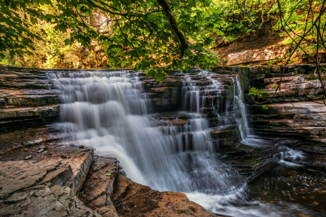 Обои картинки фото природа, водопады, водопад, река, лес