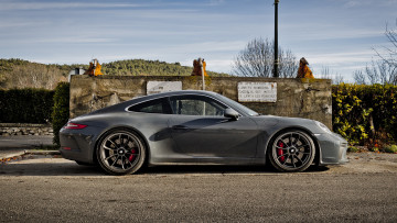 обоя porsche 911 gt3 with touring package 2018, автомобили, porsche, with, 911, gt3, 2018, package, touring