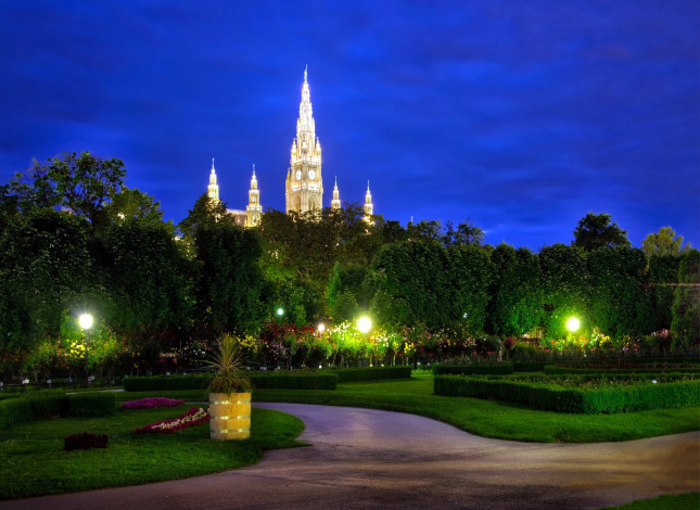 Обои картинки фото города, вена , австрия, огни, вечер, сквер