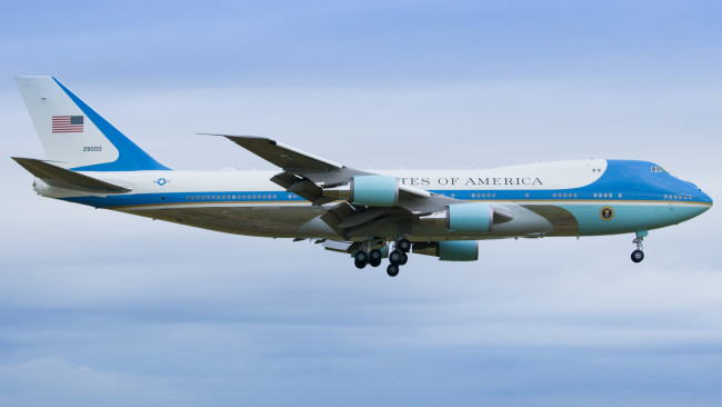 Обои картинки фото air force one, авиация, пассажирские самолёты, авиалайнер