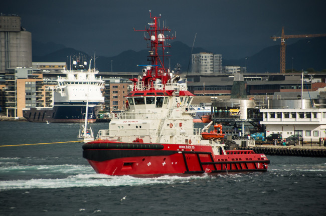 Обои картинки фото корабли, баркасы ,  буксиры, грузоперевозки, карго