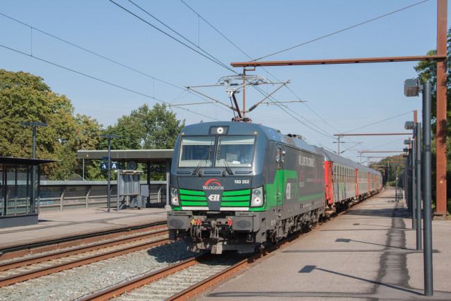 Обои картинки фото техника, электровозы, состав, локомотив