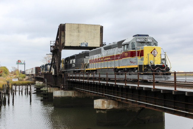 Обои картинки фото техника, поезда, локомотив, состав