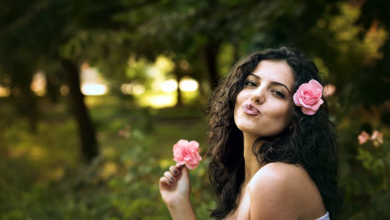 Картинка девушки -+лица +портреты розы