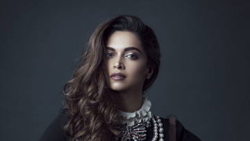 Картинка девушки deepika+padukone бусы
