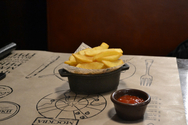 Обои картинки фото еда, картофель, соус