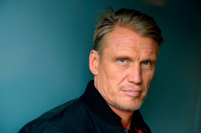 Обои картинки фото мужчины, dolph lundgren, дольф, лундгрен, киноактер, режиссер, сценарист, продюсер, шведское, происхождение, знаменитый, 1980х, 1990х, годах, мастер, боевых, искусств