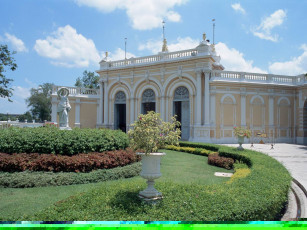 Картинка города здания дома