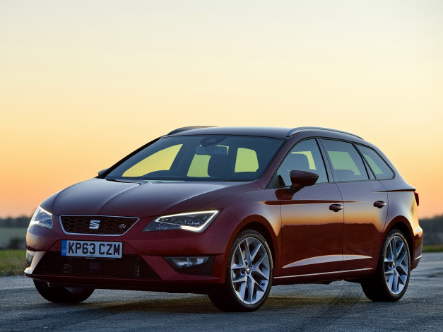Обои картинки фото автомобили, seat, leon, st, fr, uk-spec, 2014, красный