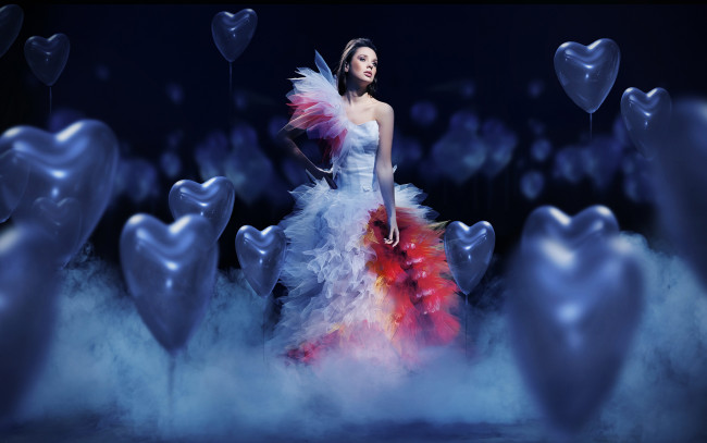 Обои картинки фото девушки, -unsort , креатив, шары, платье