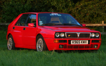 Картинка автомобили lancia