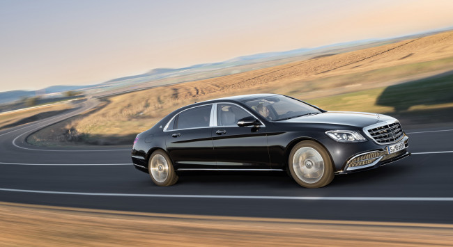 Обои картинки фото mercedes-maybach s650 s-class black 2018, автомобили, mercedes-benz, 2018, mercedes-maybach, black, s-class, s650