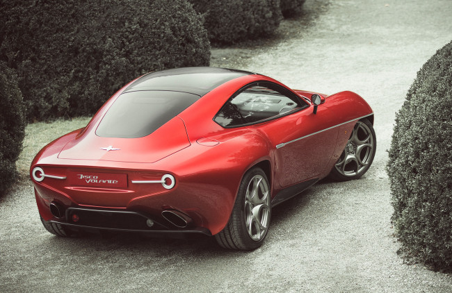 Обои картинки фото alfa romeo disco volante 2013, автомобили, alfa romeo, 2013, red, volante, disco, alfa, romeo