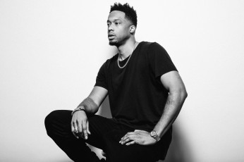 Картинка black+milk музыка музыкант