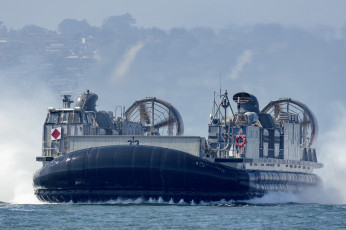 Картинка корабли суда+на+воздушной+подушке вмф