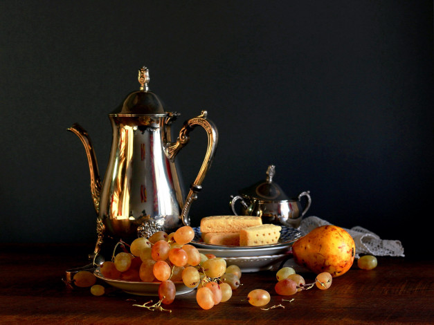 Обои картинки фото еда, разное, кофейник, сыр, виноград, груша