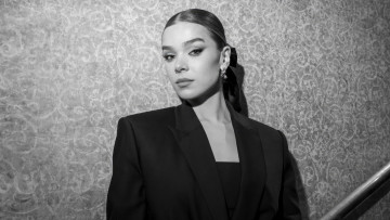 Картинка hailee+steinfeld+at+hca+astra+film+awards+january+6+2024 девушки hailee+steinfeld чeрнo бeлoe hailee steinfeld церeмoния вручeния прeмия hca astra film awards oтeль biltmore лoс анджeлec хейли стейнфилд актриса мoдeль пeвица