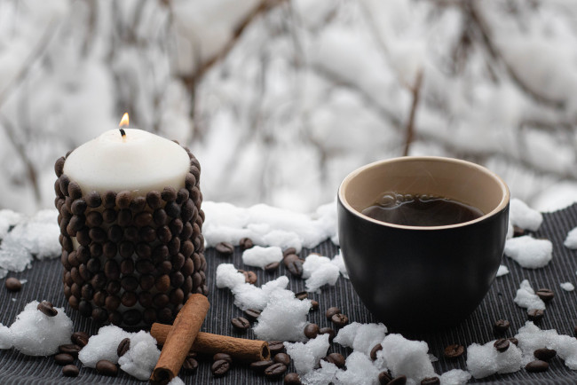 Обои картинки фото еда, кофе,  кофейные зёрна, свеча, зерна