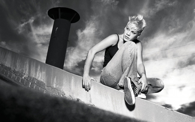 Обои картинки фото музыка, pink, черно-белое, фото