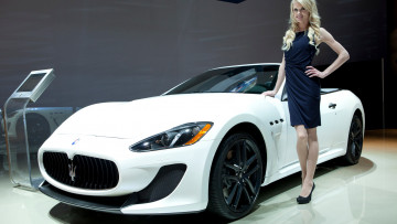 Картинка maserati grancabrio автомобили авто девушками спортивный италия эксклюзив