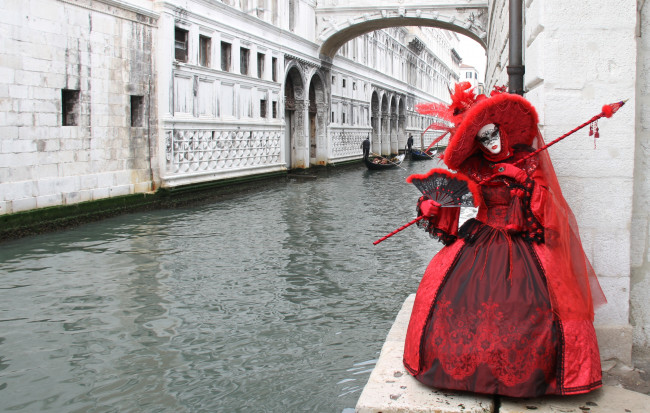 Обои картинки фото разное, маски, карнавальные, костюмы, венеция, карнавал