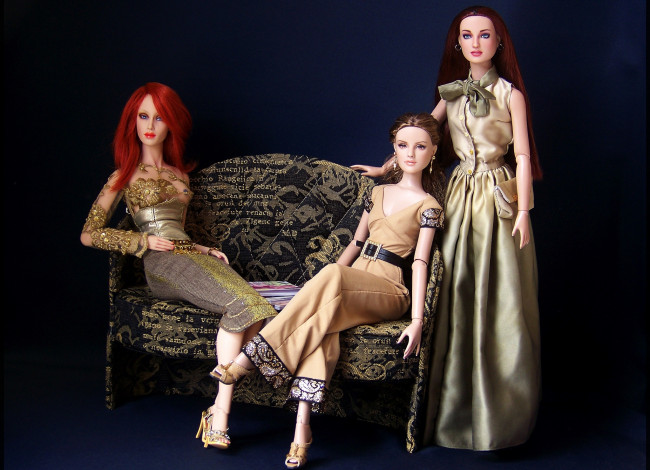 Обои картинки фото разное, игрушки, куклы, девушки