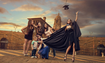 Картинка разное люди ребенок радость девушки площадь