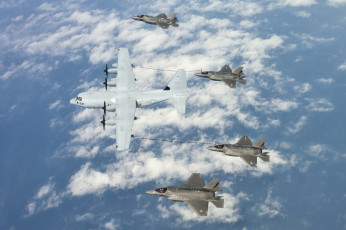 Картинка авиация разные+вместе c130 aerial refueling f-35 super hercules