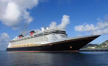 Картинка disney+fantasy корабли лайнеры лайнер круиз