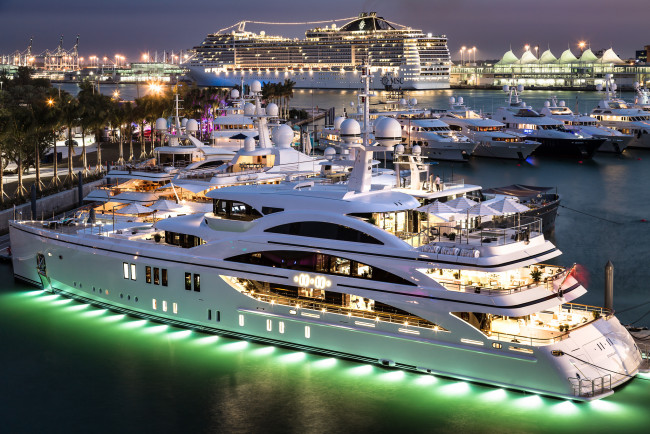 Обои картинки фото 11, 11 yacht, корабли, Яхты, суперяхта