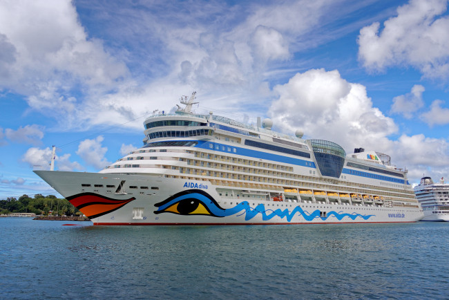 Обои картинки фото корабли, лайнеры, лайнер, круиз