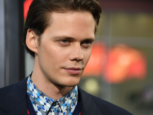 Картинка мужчины bill+skarsgard лицо актер