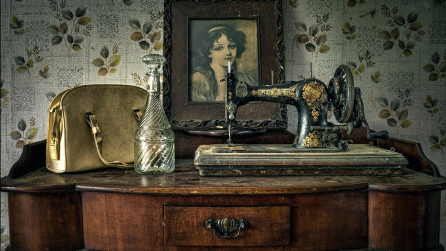Обои картинки фото разное, ретро,  винтаж, швейная, машинка