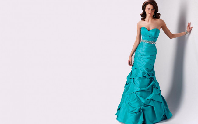 Обои картинки фото девушки, -unsort , брюнетки, темноволосые, шатенка, платье