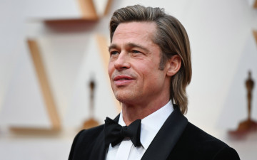 Картинка мужчины brad+pitt актер лицо костюм бабочка