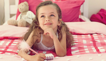 Картинка разное дети девочка кровать ручка пух