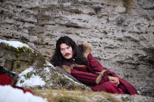 Обои картинки фото кино фильмы, гоголь,  страшная месть , 2018, мужчина, стена