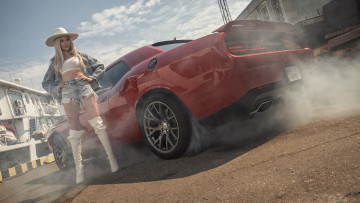 Картинка девушка+и+авто автомобили -авто+с+девушками девушка женщина блондинка светловолосая сексуальная модель звезда позирует разная обувь верхняя стильная одежда нижнее эротическое бельё трусы лифчик колготки чулки аксессуары макияж и множество элементов на фотографии